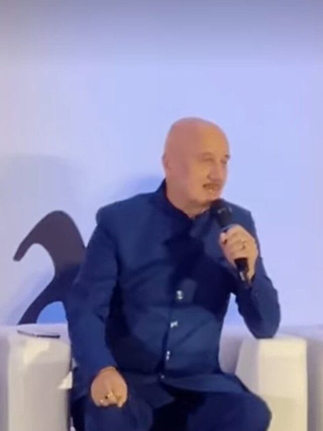 Anupam gave Guru Dakshina to Mahesh Bhatt